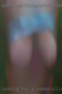 Looking for a mature woman in Summerville, SC  for fun.