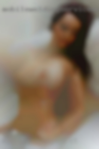 Mid 50's swingers CT and looking for fun.