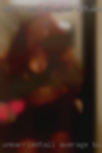 Unmarried.Tall from Dayton nude online average build or better.